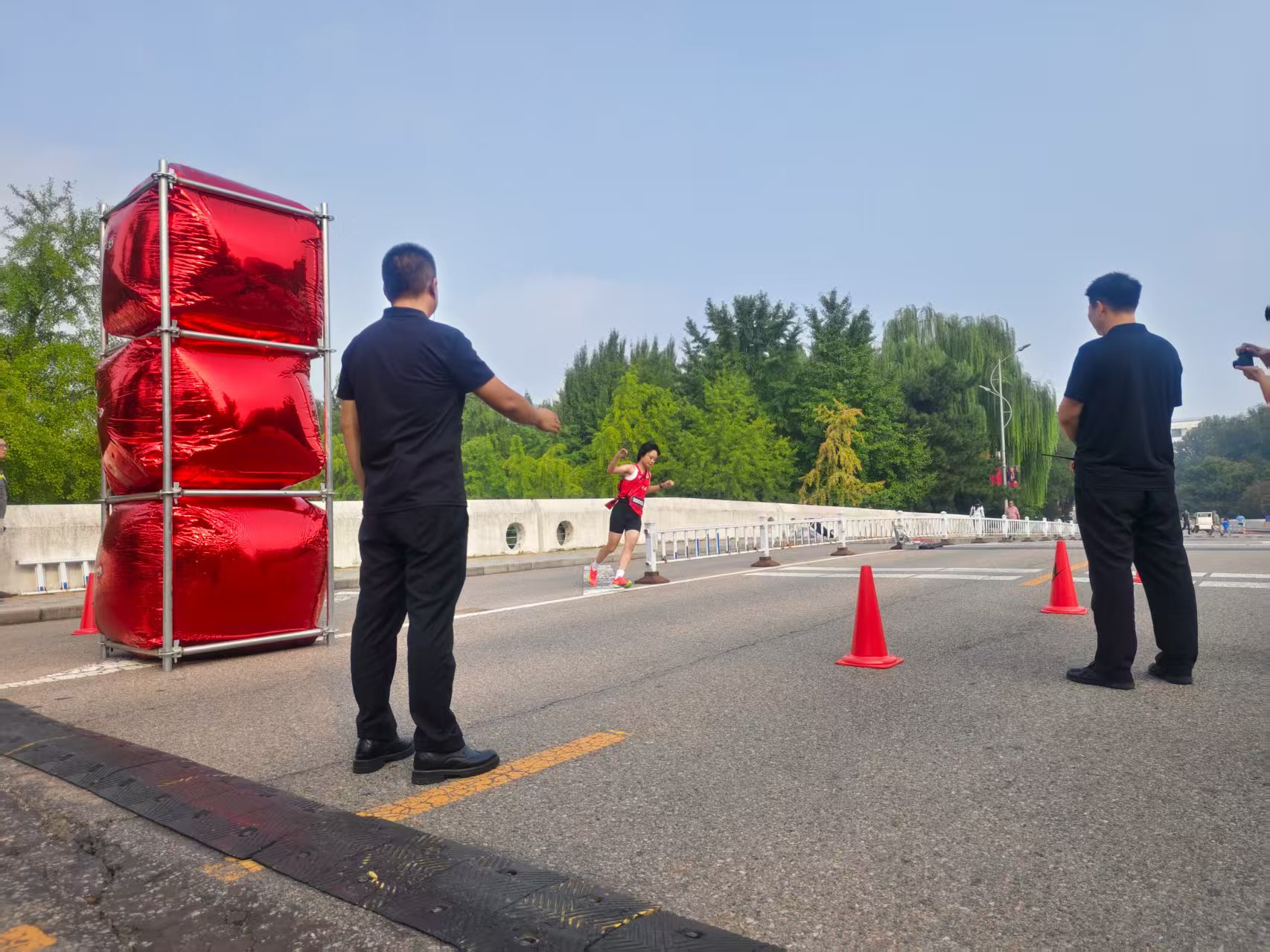 赛道秩序维护